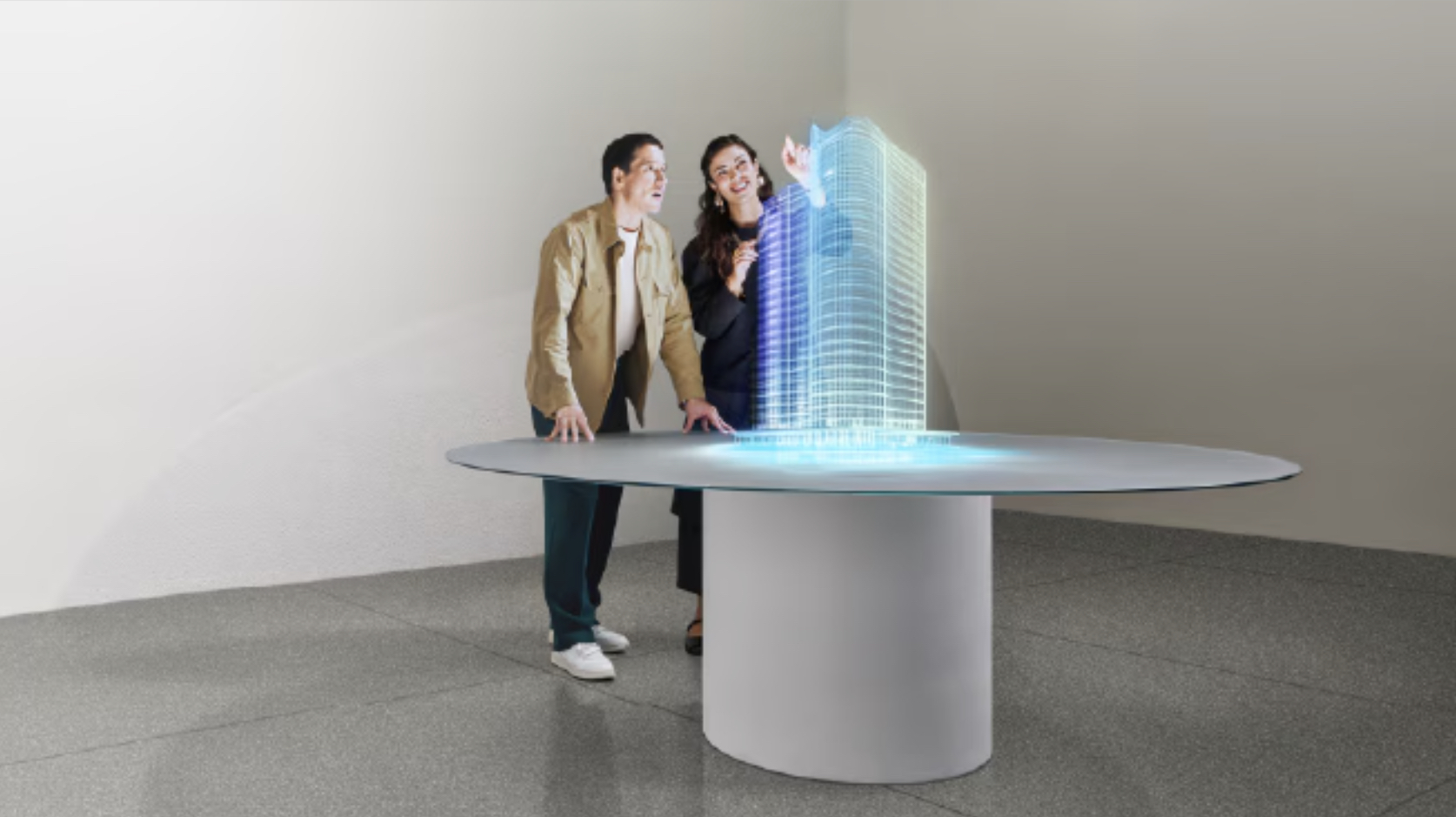 Due giovani osservano un ologramma tridimensionale di un edificio futuristico, simbolo di innovazione tecnologica e progettazione digitale Due giovani osservano un ologramma tridimensionale di un edificio futuristico, simbolo di innovazione tecnologica e progettazione digitale